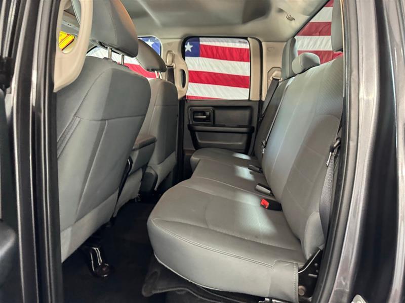 RAM 1500 Tradesman Quad Cab 4WD 2018