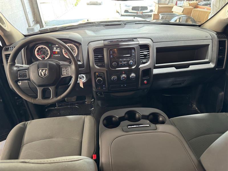 RAM 1500 Tradesman Quad Cab 4WD 2018