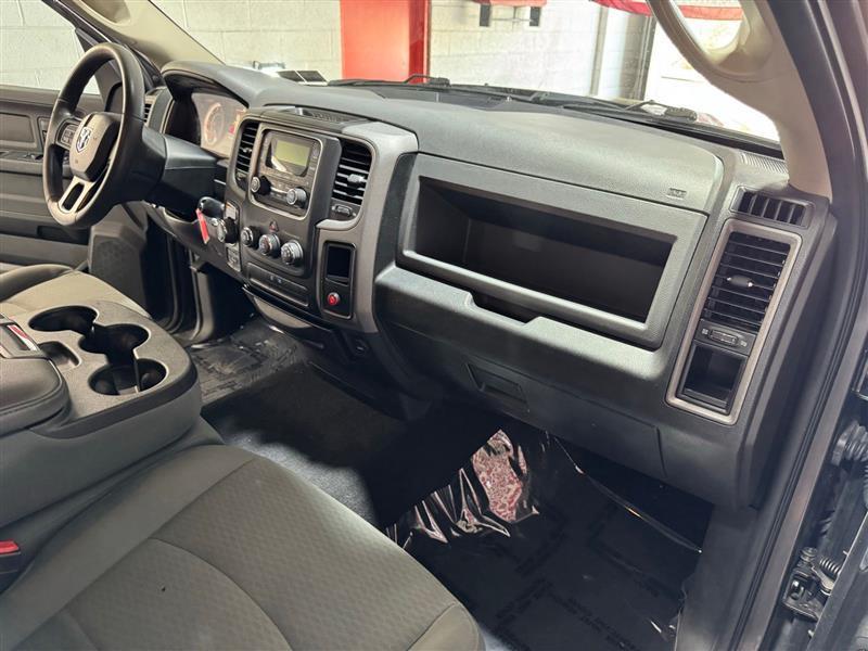 RAM 1500 Tradesman Quad Cab 4WD 2018
