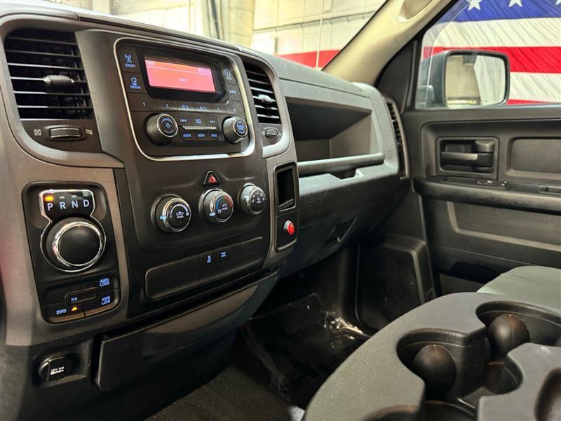 RAM 1500 Tradesman Quad Cab 4WD 2018