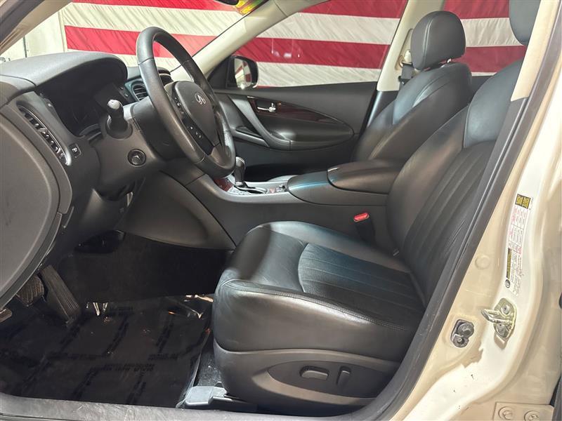 Infiniti QX50 Base AWD 2017