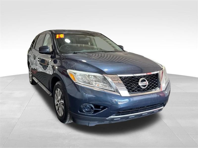 Nissan Pathfinder S 2WD 2014