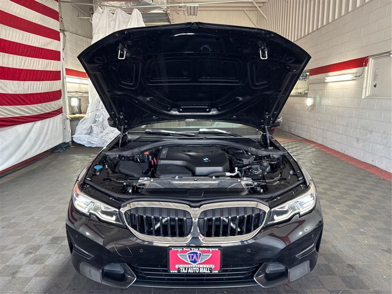 BMW 3-Series 330i xDrive 2020