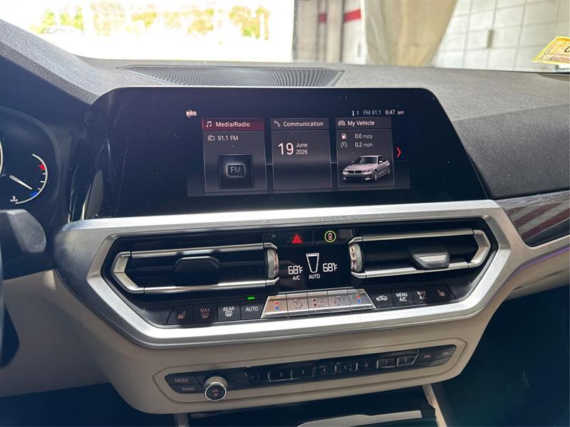 BMW 3-Series 330i xDrive 2020