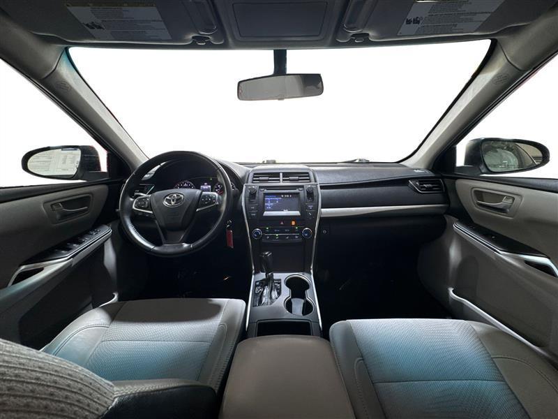 Toyota Camry SE 2017