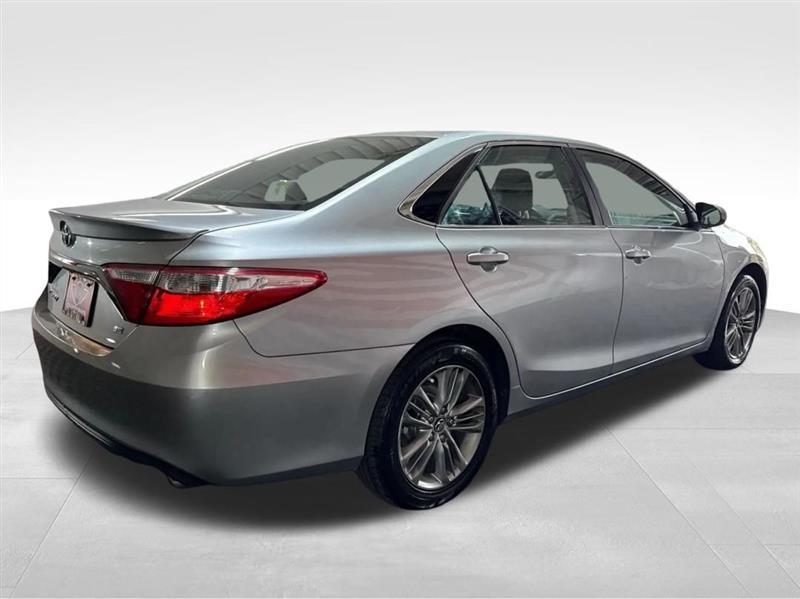 Toyota Camry SE 2017