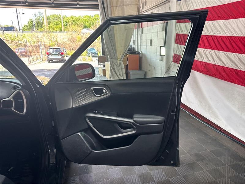 Kia Soul LX 2025