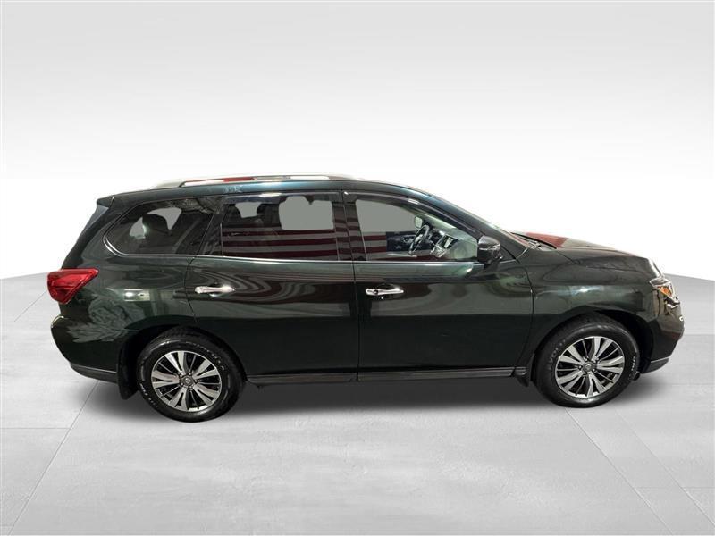 Nissan Pathfinder SL 4WD 2019