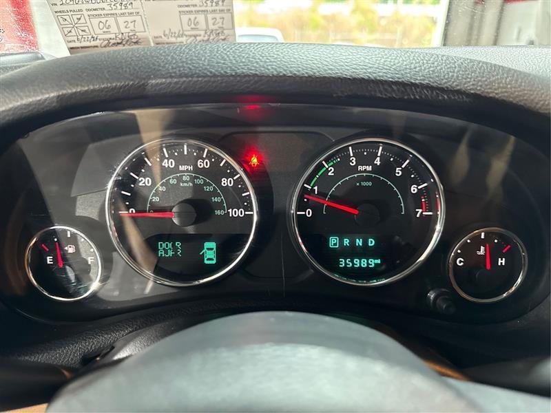 Jeep Wrangler Sahara 4WD 2015