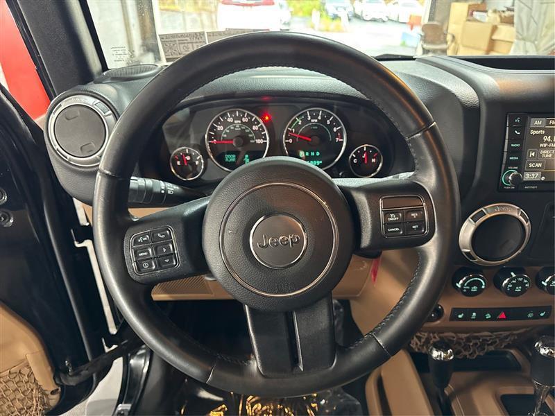 Jeep Wrangler Sahara 4WD 2015