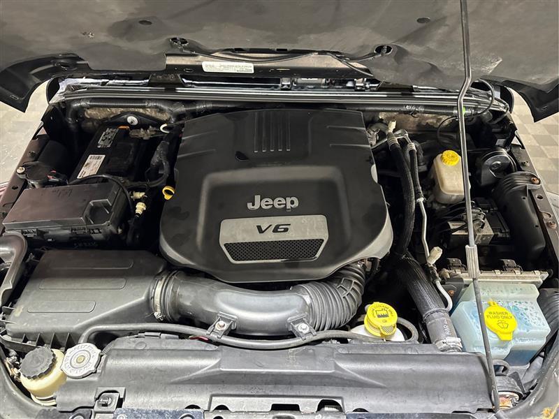 Jeep Wrangler Sahara 4WD 2015