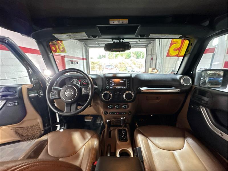 Jeep Wrangler Sahara 4WD 2015