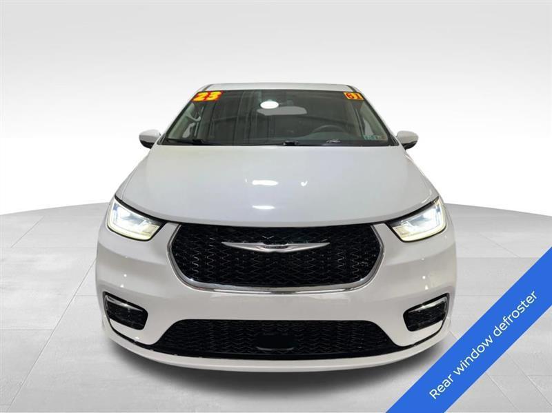 Chrysler Pacifica Touring L 2023
