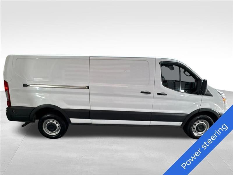 Ford Transit 250 Van Low Roof w/Sliding Pass. 130-in. WB 2020