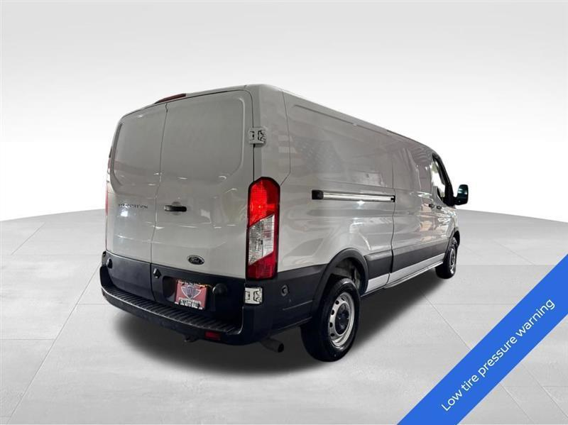 Ford Transit 250 Van Low Roof w/Sliding Pass. 130-in. WB 2020