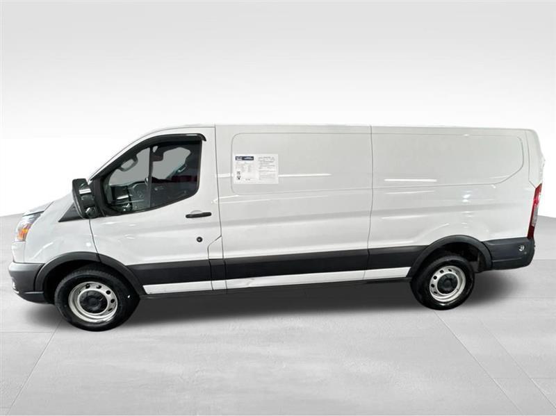 Ford Transit 250 Van Low Roof w/Sliding Pass. 130-in. WB 2020