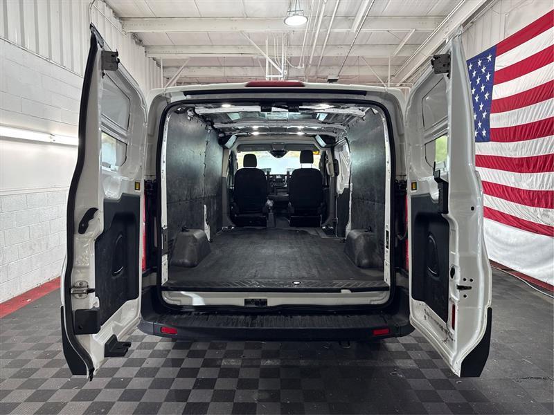 Ford Transit 250 Van Low Roof w/Sliding Pass. 130-in. WB 2020