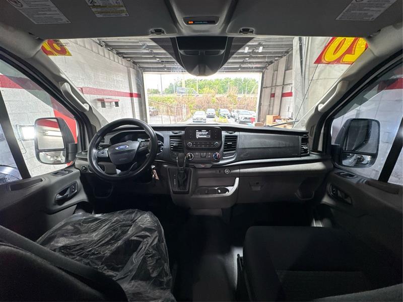 Ford Transit 250 Van Low Roof w/Sliding Pass. 130-in. WB 2020