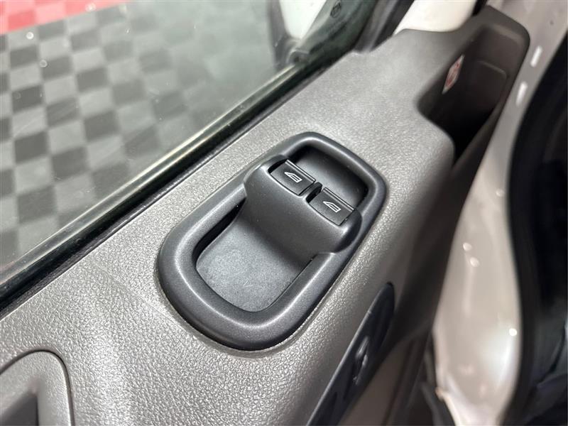 Ford Transit 250 Van Low Roof w/Sliding Pass. 130-in. WB 2020