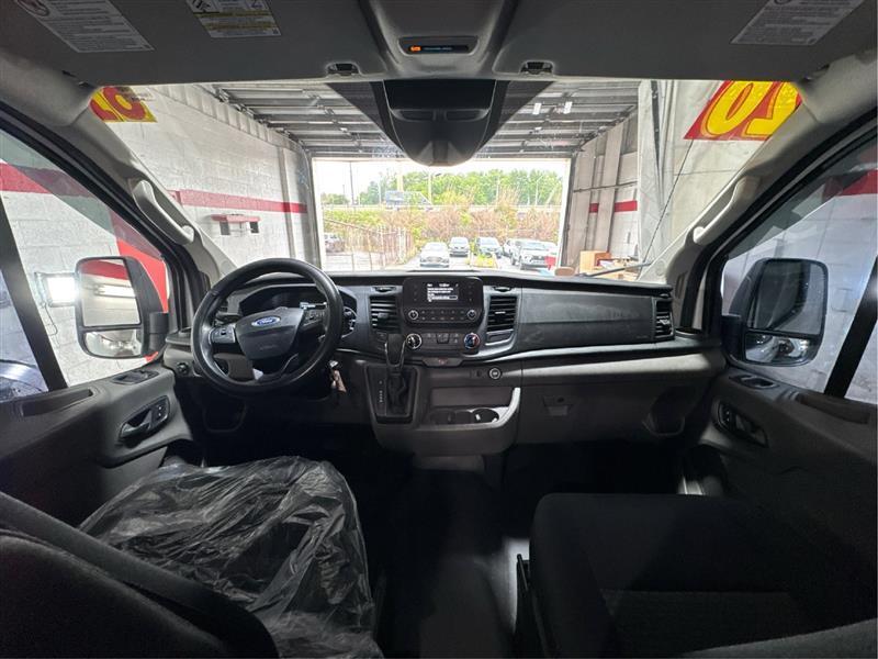 Ford Transit 250 Van Low Roof w/Sliding Pass. 130-in. WB 2020
