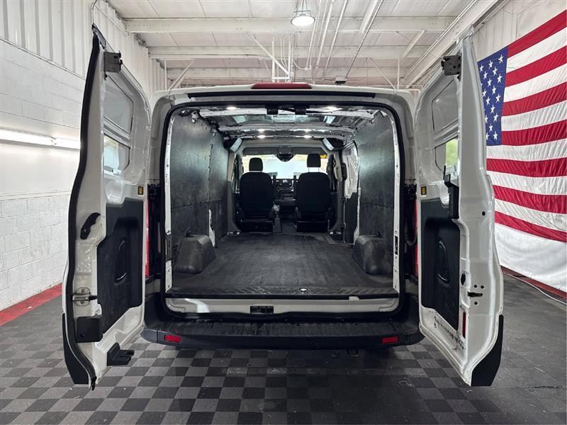 Ford Transit 250 Van Low Roof w/Sliding Pass. 130-in. WB 2020