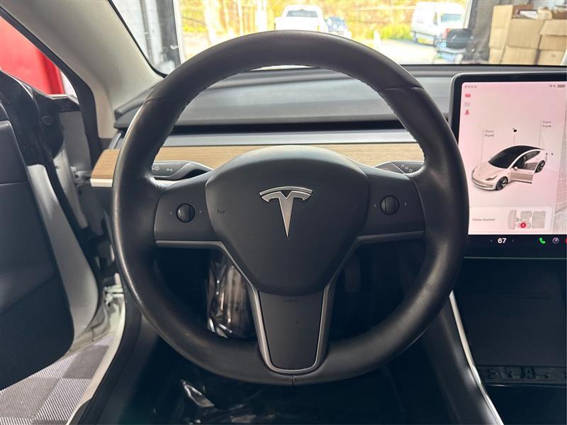 Tesla Model 3 Mid Range 2019