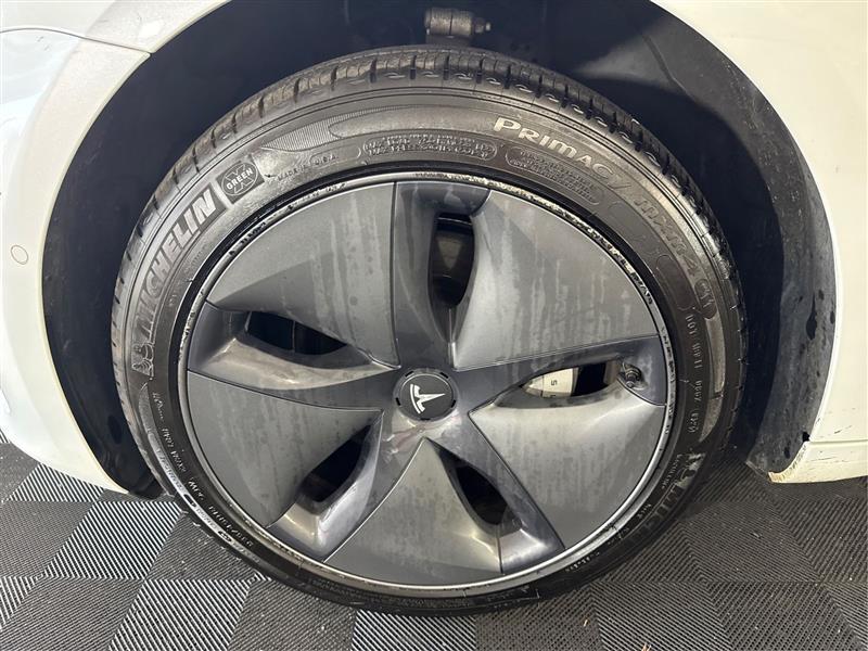 Tesla Model 3 Mid Range 2019