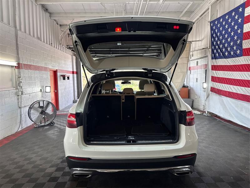 Mercedes-Benz GLC-Class GLC300 4MATIC 2019