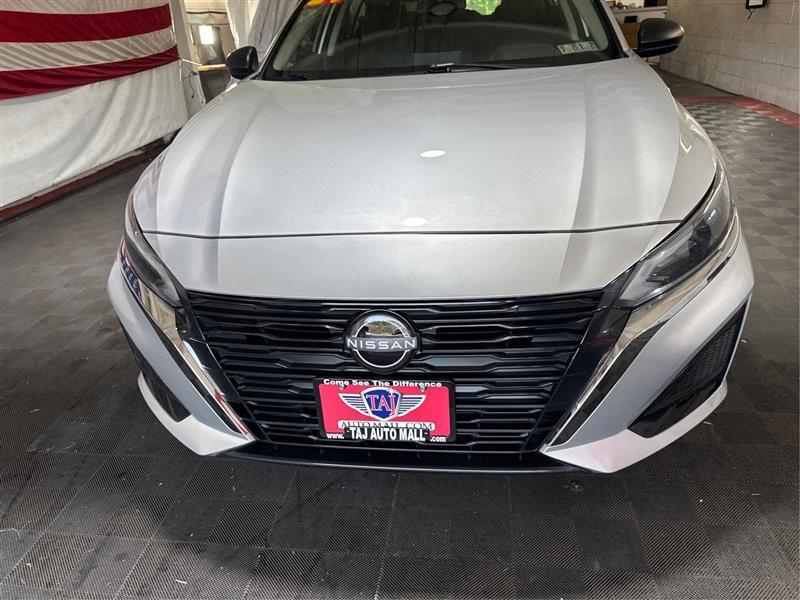 Nissan Altima 2.5 SV 2024