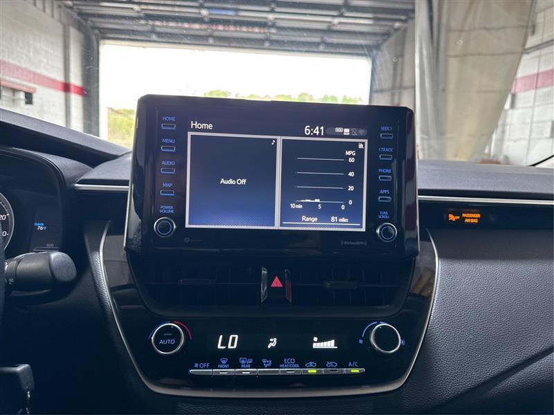 Toyota Corolla LE 2021