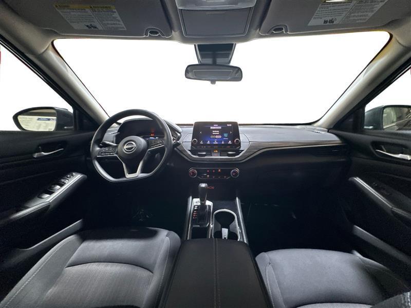 Nissan Altima 2.5 SV 2024