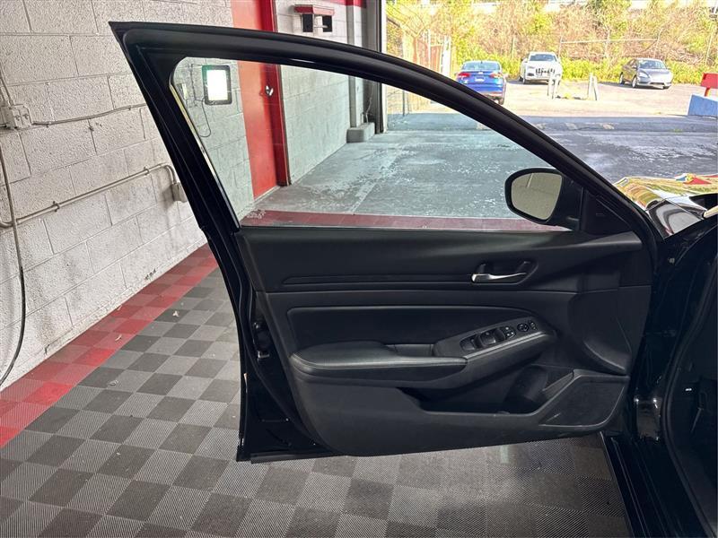 Nissan Altima 2.5 SV 2024