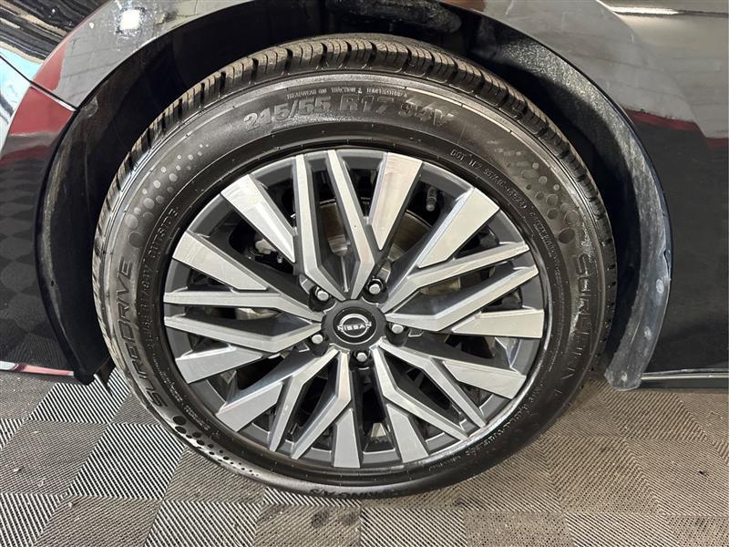 Nissan Altima 2.5 SV 2024