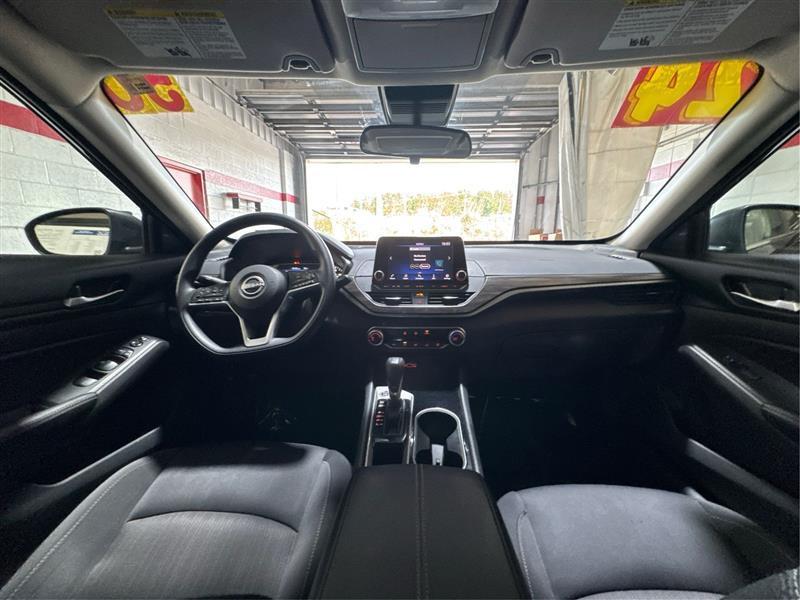 Nissan Altima 2.5 SV 2024