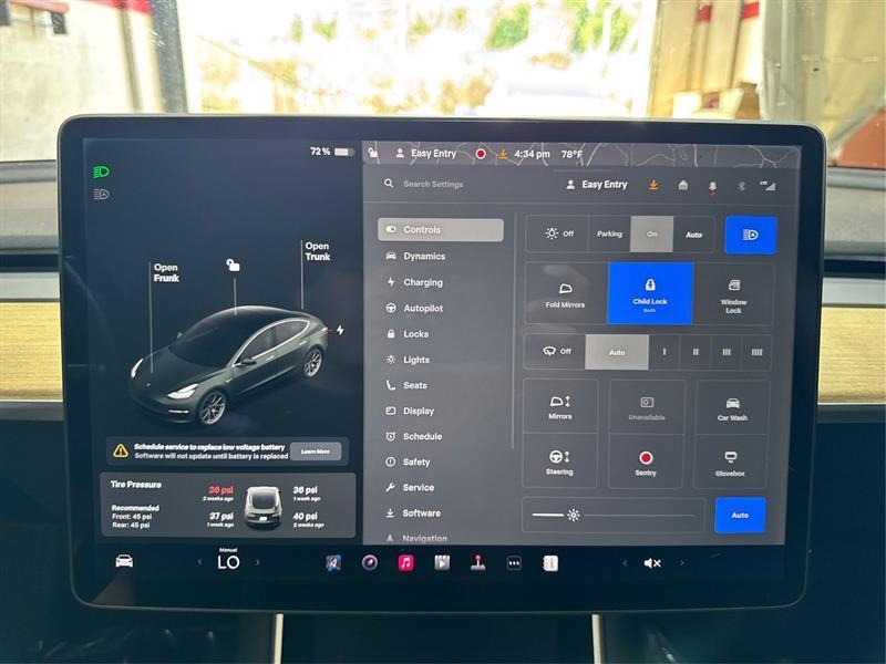 Tesla Model 3 Base 2018