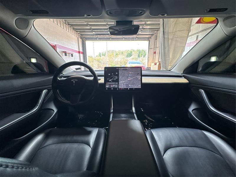 Tesla Model 3 Base 2018
