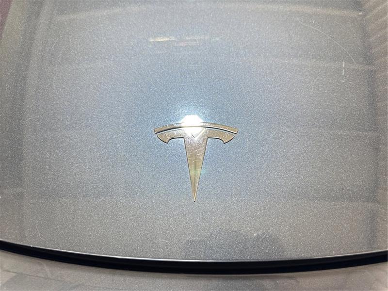 Tesla Model 3 Base 2018