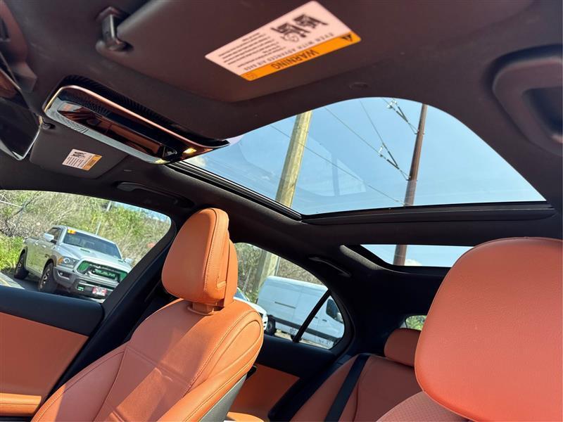 Mercedes-Benz C-Class C300 4MATIC Sedan 2022