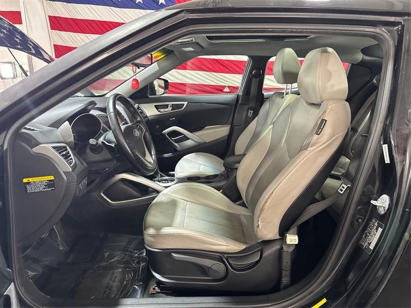 Hyundai Veloster Base 2014
