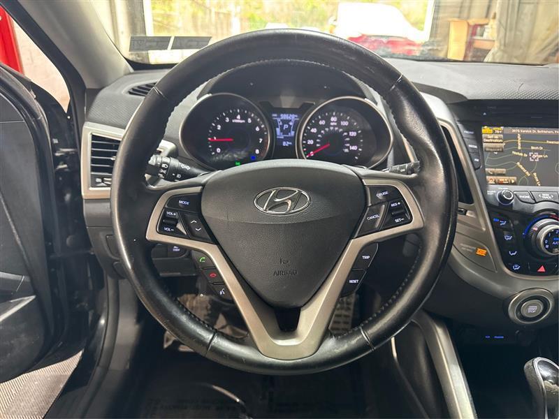 Hyundai Veloster Base 2014