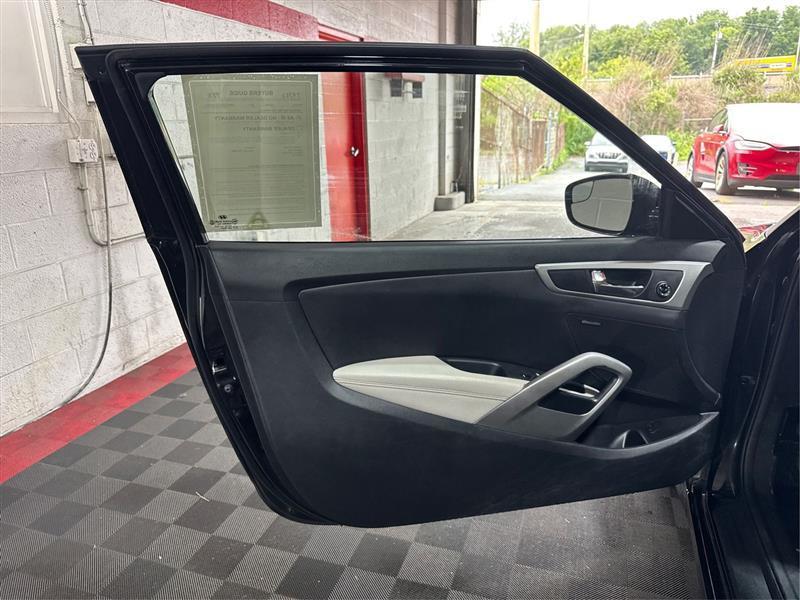 Hyundai Veloster Base 2014
