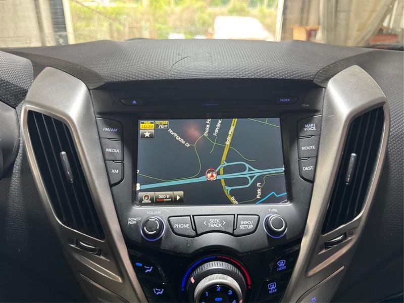 Hyundai Veloster Base 2014