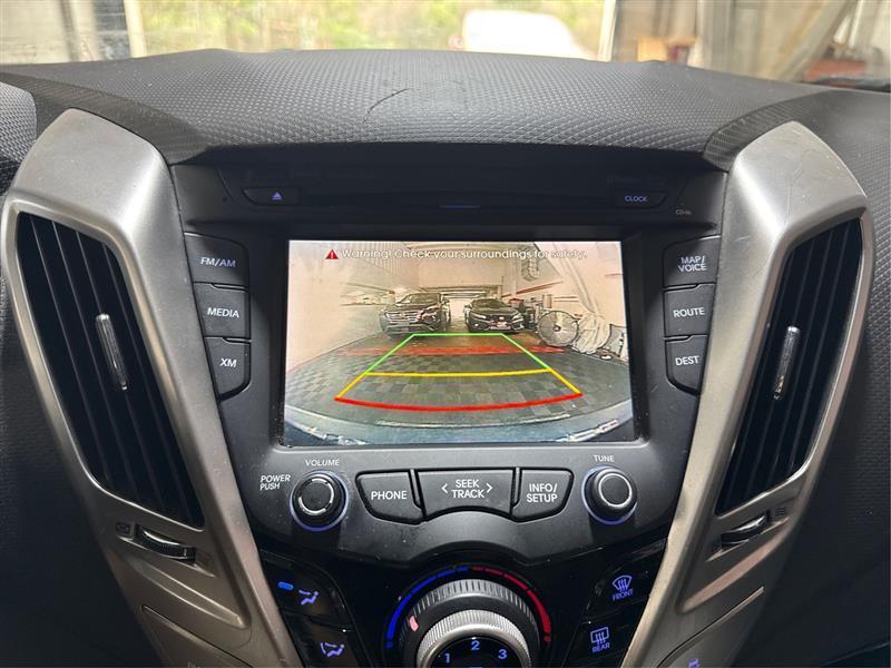 Hyundai Veloster Base 2014