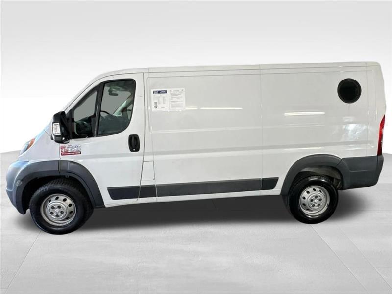 RAM Promaster 1500 Low Roof Tradesman 136-in. WB 2016