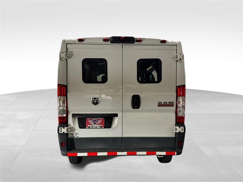 RAM Promaster 1500 Low Roof Tradesman 136-in. WB 2016