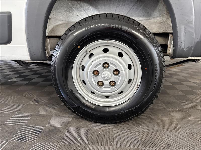 RAM Promaster 1500 Low Roof Tradesman 136-in. WB 2016