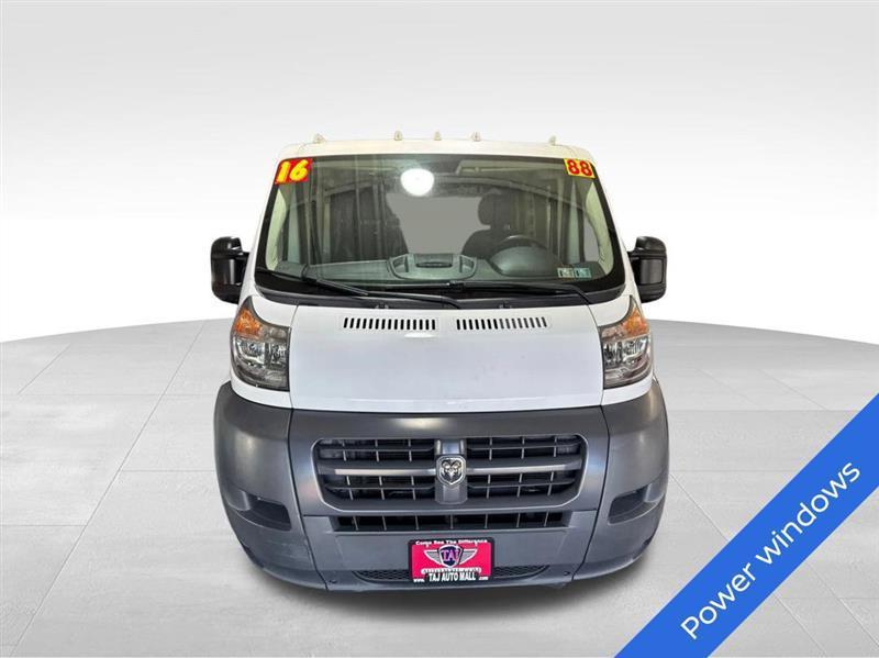 RAM Promaster 1500 Low Roof Tradesman 136-in. WB 2016