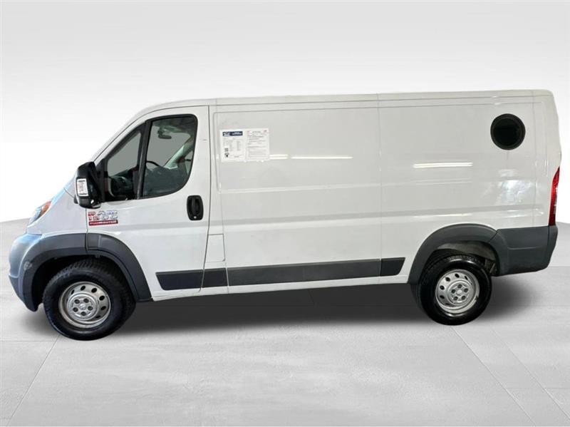 RAM Promaster 1500 Low Roof Tradesman 136-in. WB 2016