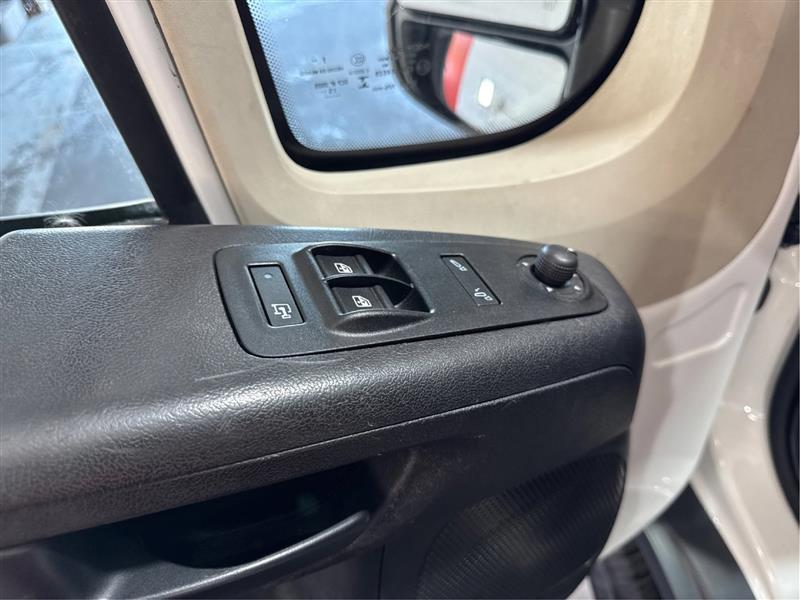 RAM Promaster 1500 Low Roof Tradesman 136-in. WB 2016