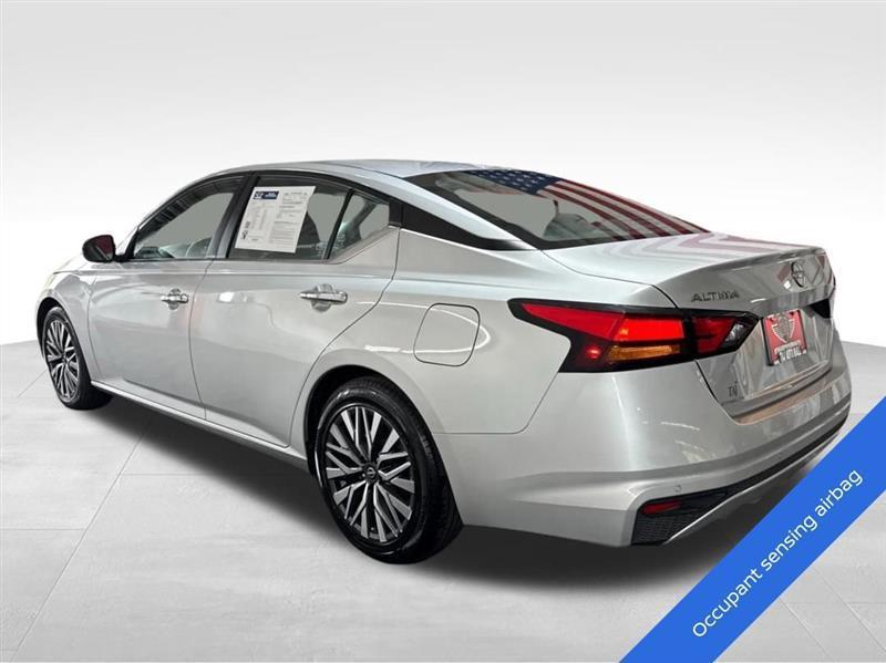 Nissan Altima 2.5 SV 2023